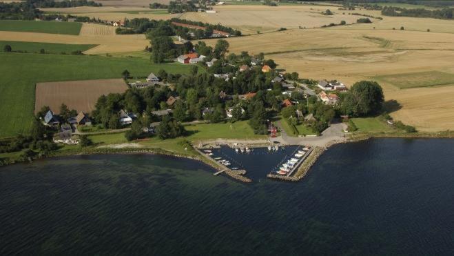 Den Gamle Gaard Apartments Nysted Luaran gambar